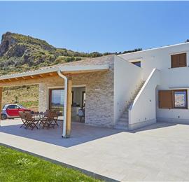 3 bedroom villa with pool near Scopollo, sleeps 6